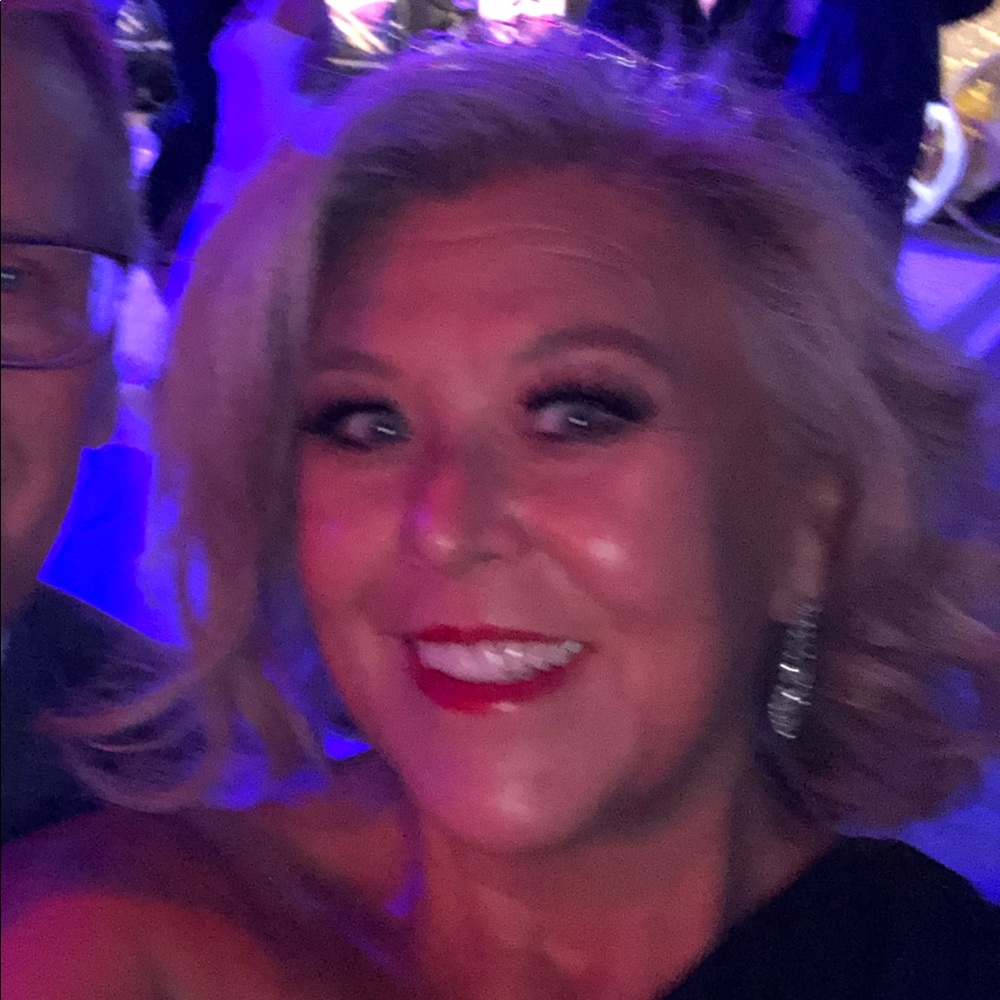 Meet your Posher, Tina